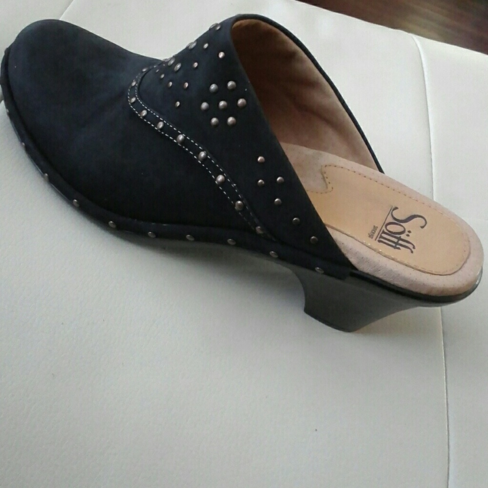 COPY - Sofft mules size 9W